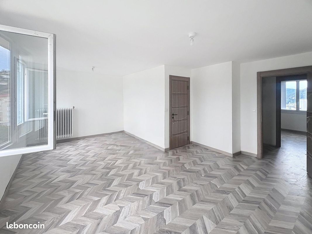 Appartement 3 pièces 70 m² · à Vienne · 70 m² · 820 €/mois
