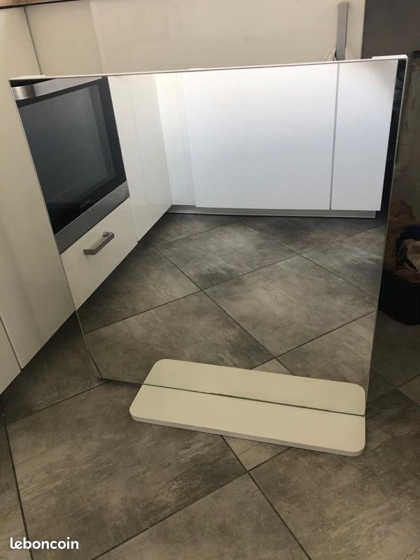 Miroir salle de bain (image 1)