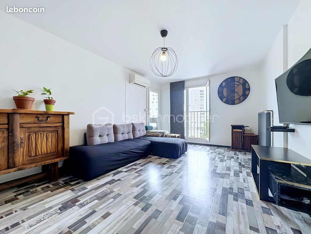 Appartement 5 pièces 102 m² · à Échirolles · 102 m² · 105 000 €