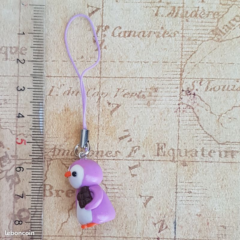 Pingouin et sa tablette de chocolat (image 3)