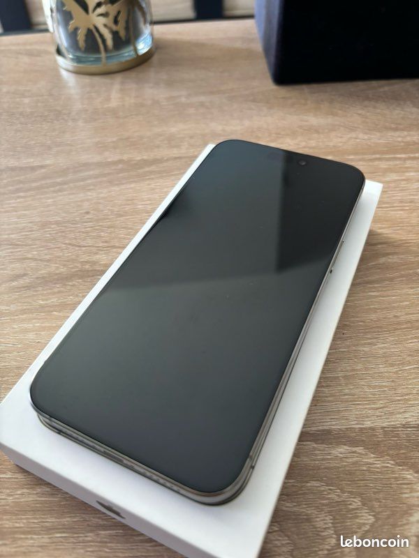 IPhone 15 pro max + 12 coque + 2 vitre de protection (image 2)