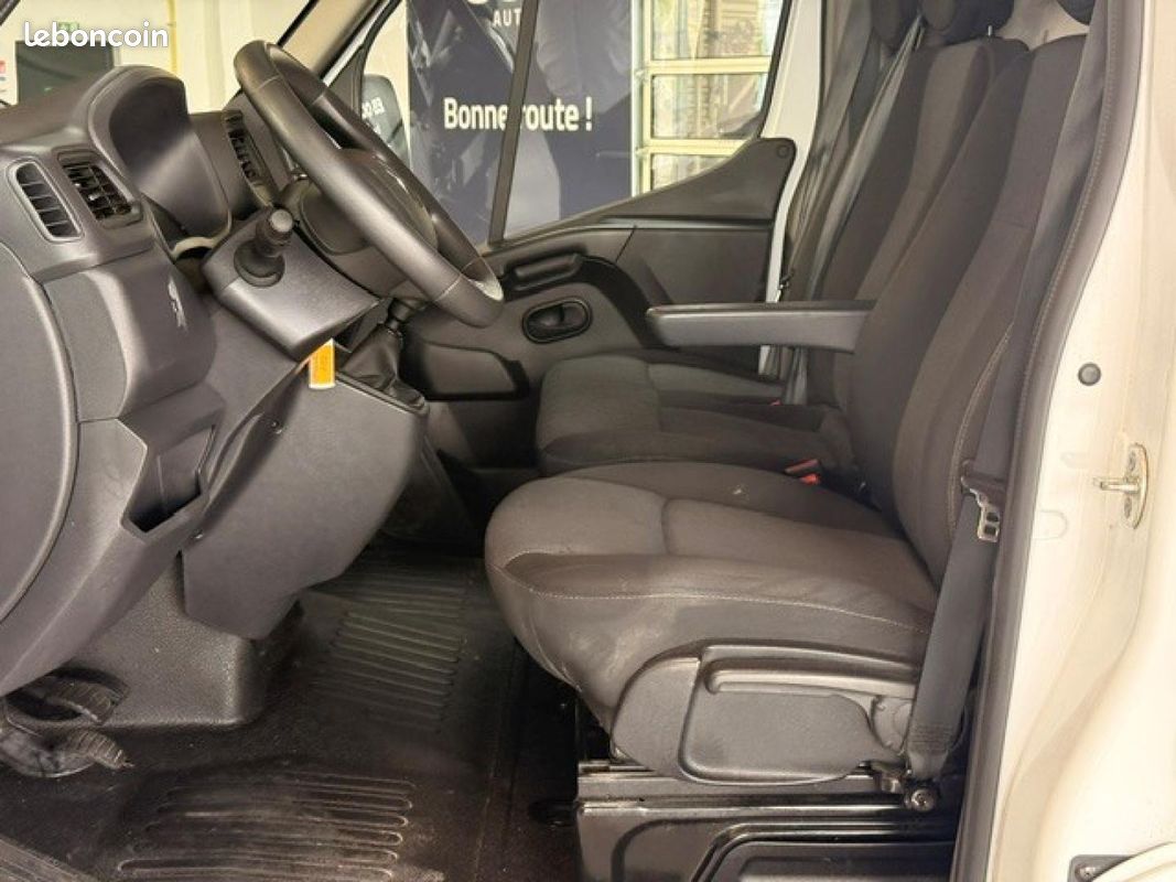 Renault Master Fg F3300 L1H2 2.3 Blue dCi 135ch Confort Euro6E 17900HT (image 15)