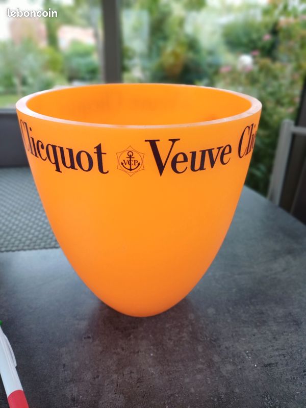 Seau à champagne Veuve Clicquot | orange vif | Millésime des années 90 - France