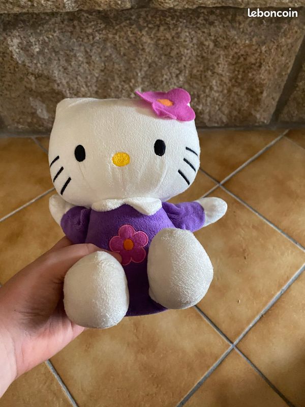 Peluche hello kitty (image 1)