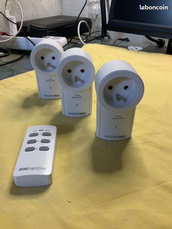 Lot 5 prises télécommandées SCS + 2 Smart Plug Philips – 35 euros (image 6)