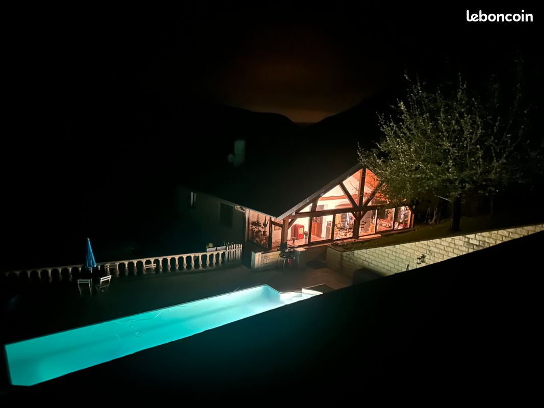 Maison 8 pièces 125 m² · à Vuillafans · 125 m² · 445 000 €