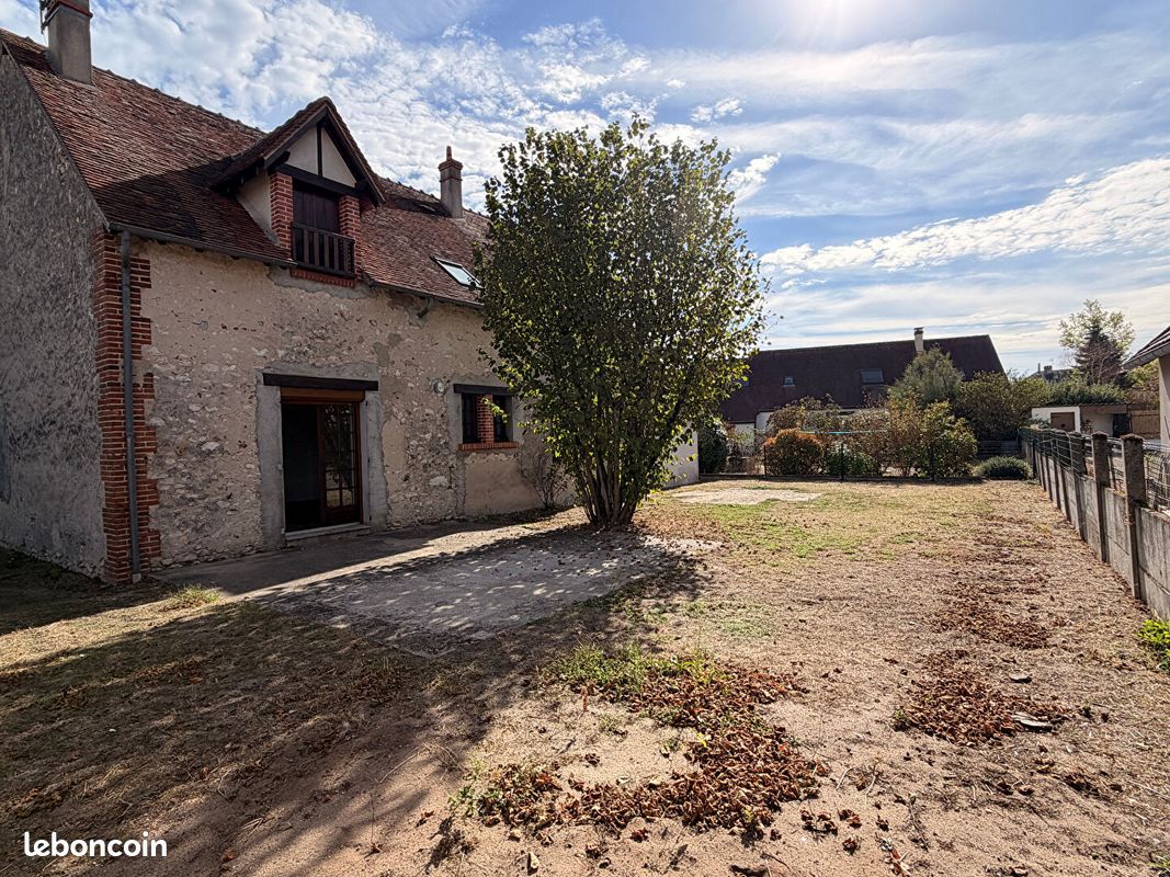 Maison 6 pièces 142 m² · à Romorantin-Lanthenay · 142 m² · 835 €/mois