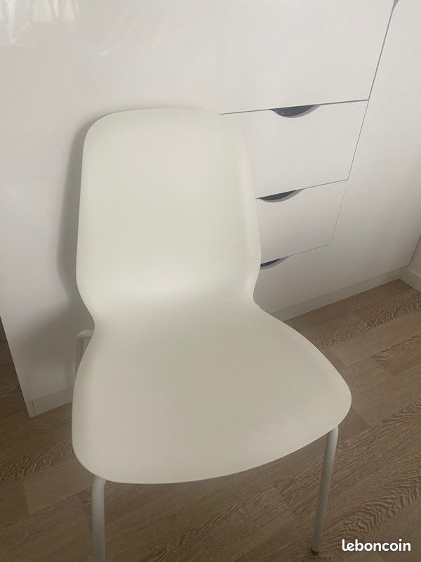 Lot de chaise IKEA neuves (image 1)