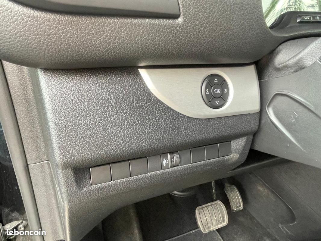 Peugeot Traveller 180ch BVA – Garantie 6 mois Reprise possible (image 24)