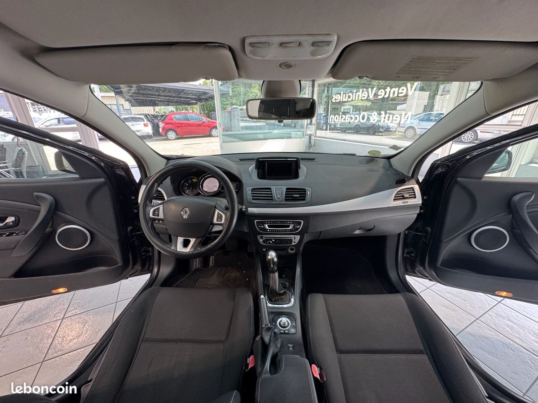 Renault megane 1.6 dci 130 cv * dynamique (image 4)