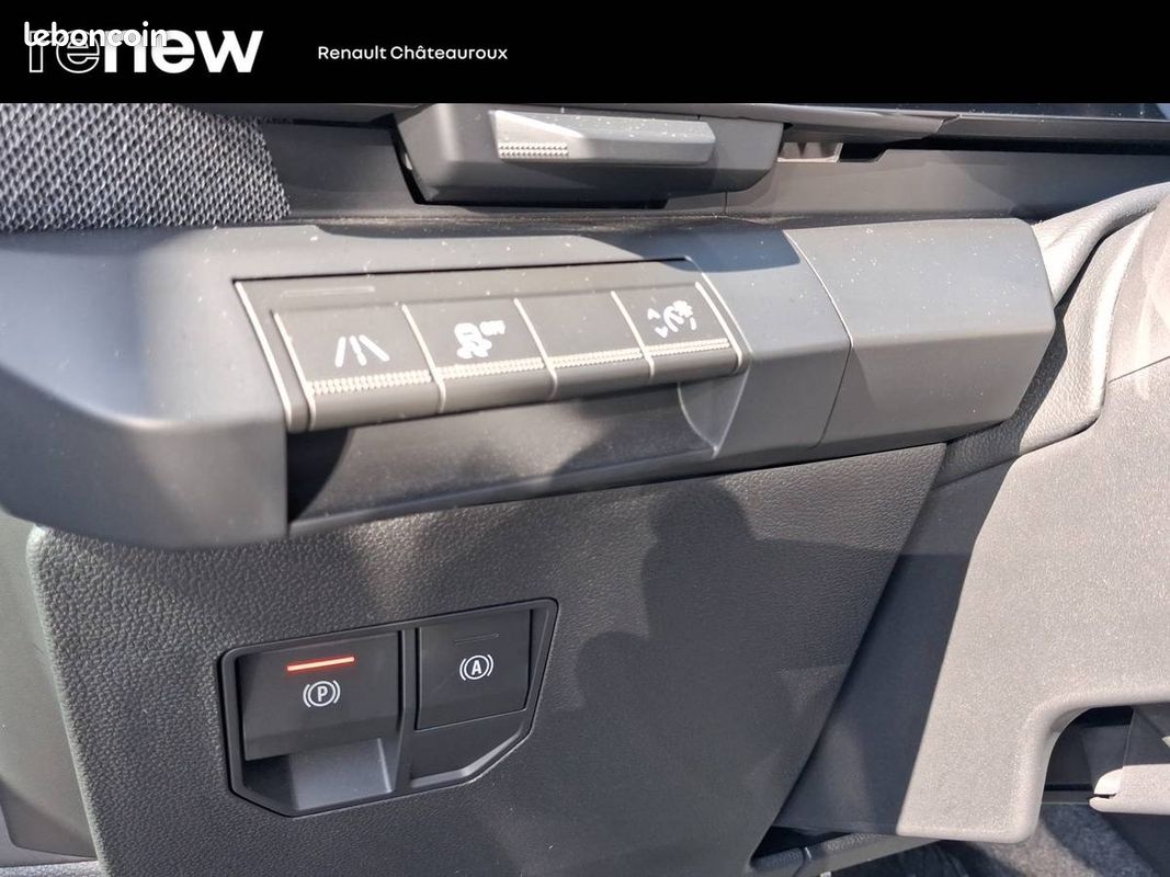 RENAULT Megane E-Tech EV60 220 ch super charge Techno (image 23)