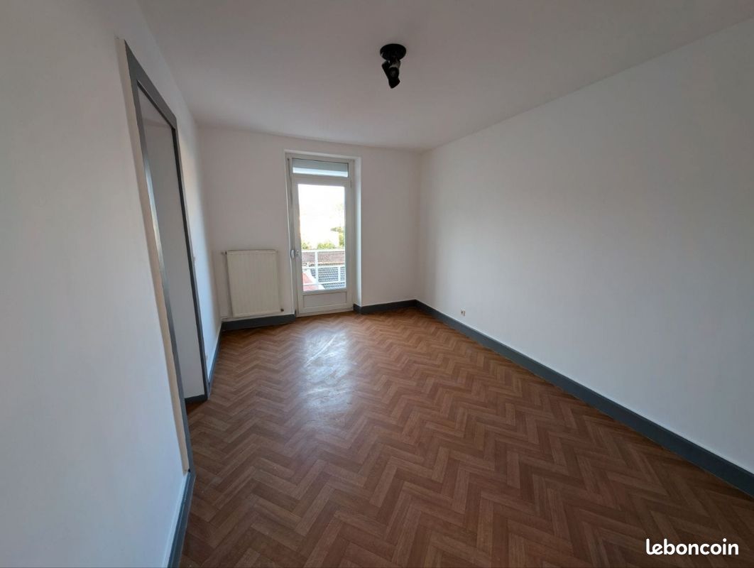 Appartement 4 pièces 100 m² · à Thaon-les-Vosges · 100 m² · 760 €/mois