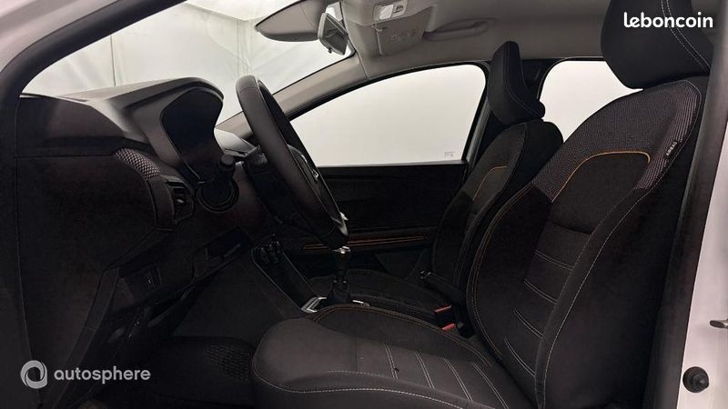 Dacia Sandero 1.0 TCe 90ch Stepway Confort -22 (image 12)