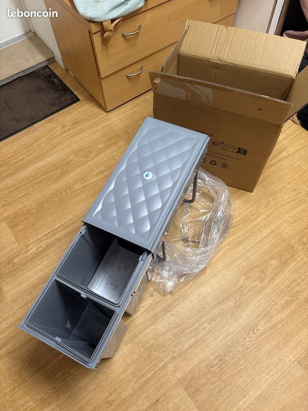 Poubelles sous évier avec rails (image 1)