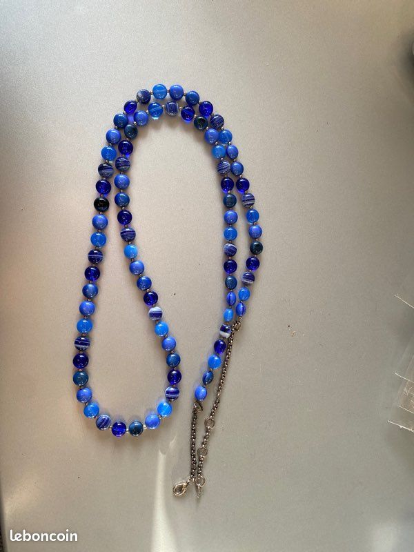 Collier Ancien En Perles De Pâte De Verre Bleues – Années 1960, Bon état, Chic Vintage
