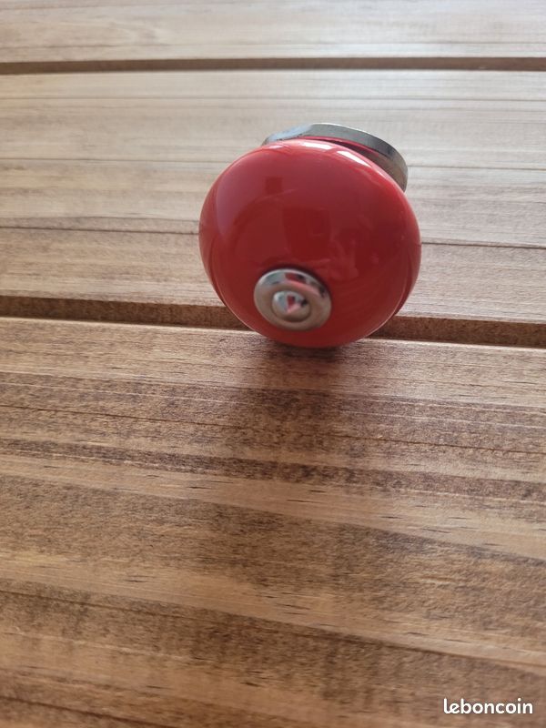 Boutons de meubles rouge (image 2)