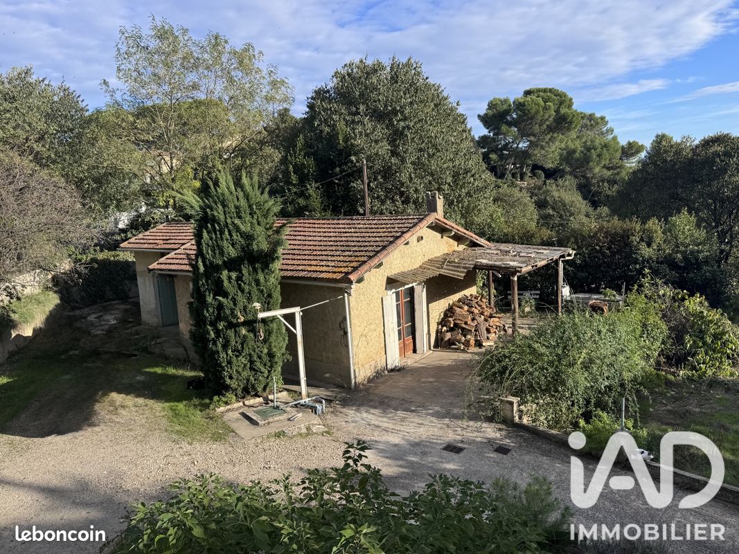 Maison 3 pièces 45 m² · aux Angles · 45 m² · 180 000 €
