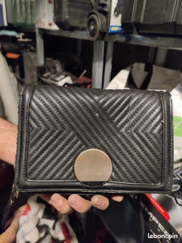 Sac à main jamais porté (image 1)