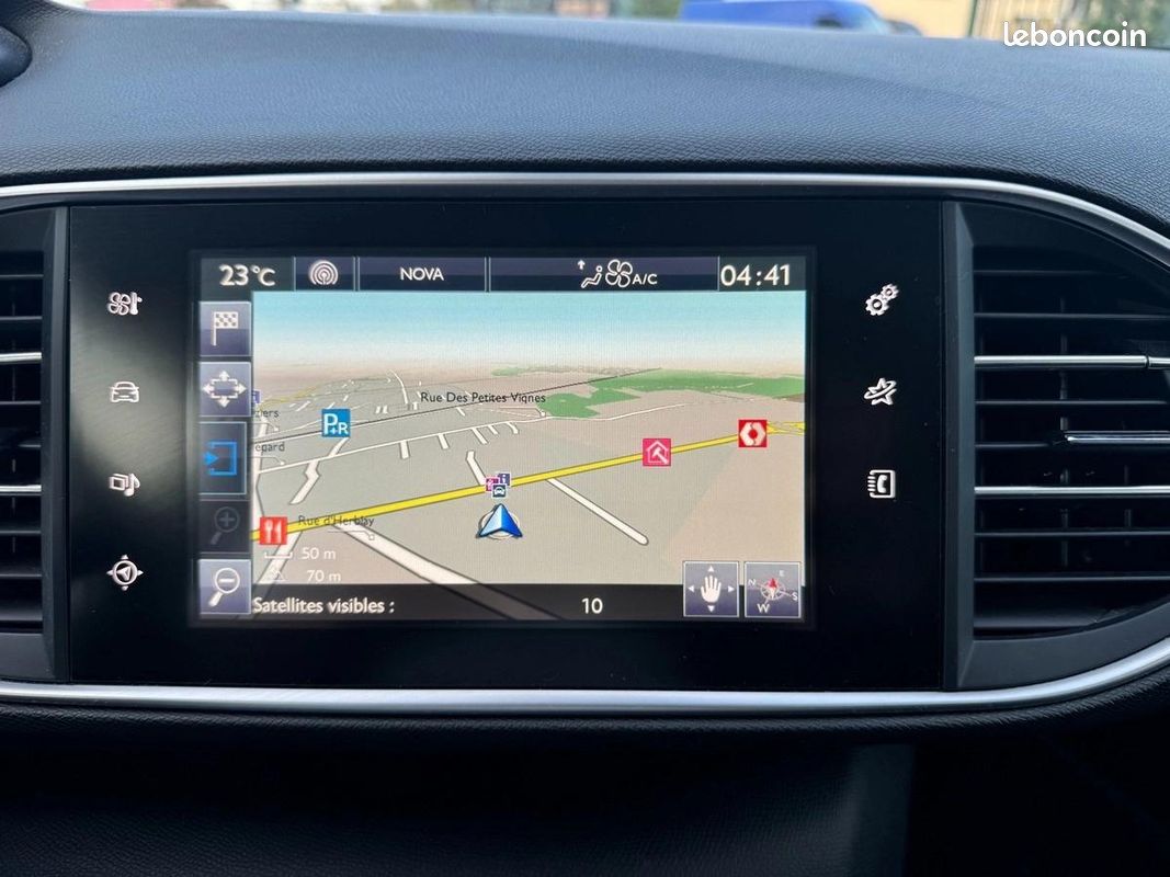 Peugeot 308 II SW 2.0 BLUEHDI 150 S&S FELINE EAT6 (image 12)