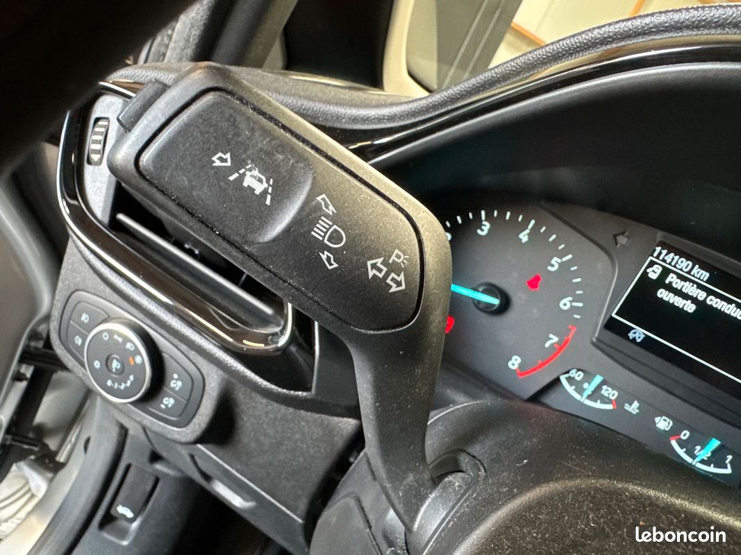 Ford FIESTA 1.0 ECOBOOST 100CH TREND 5P - APPLE CARPLAY / ATTELAGE / RADARS DE RECUL (image 38)