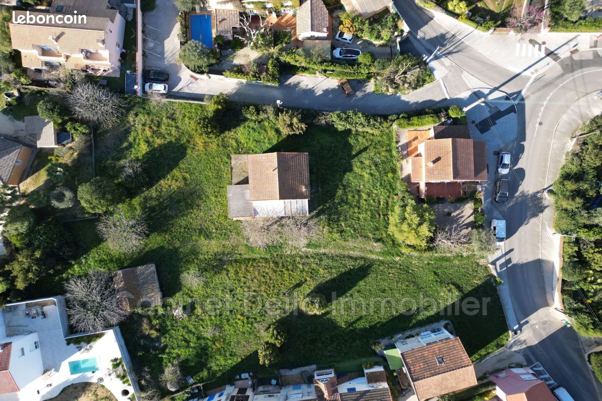 Terrain 485 m² · à Six-Fours-les-Plages · 485 m² · 250 000 €