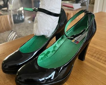 Escarpins JC De Castelbajac – Taille 40, Cuir, Talons Très Hauts, Neufs Sans Boîte