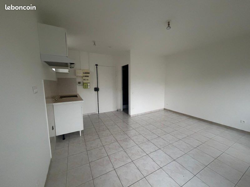 Appartement 1 pièce 24 m² · à Villejuif · 23,5 m² · 800 €/mois
