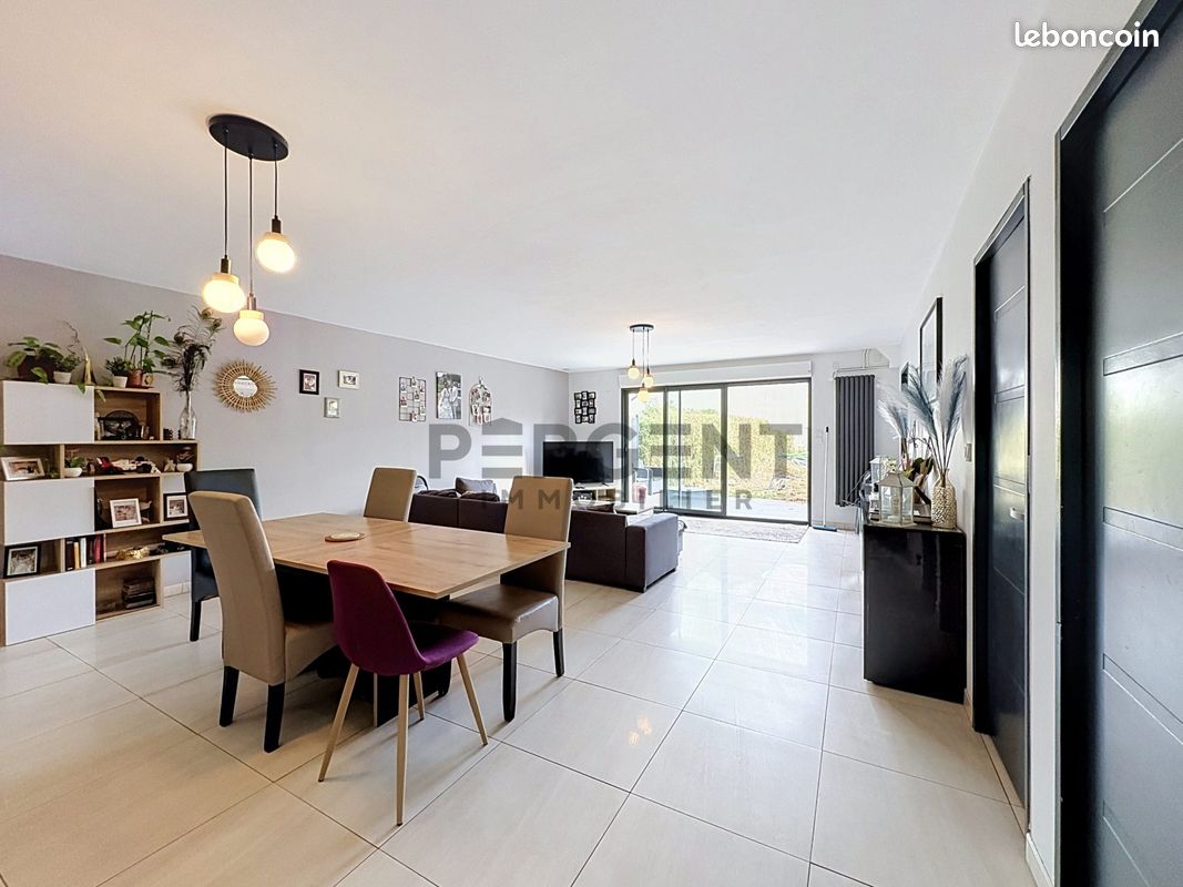 Maison 7 pièces 179 m² · à Charleville-Mézières · 179 m² · 275 600 €