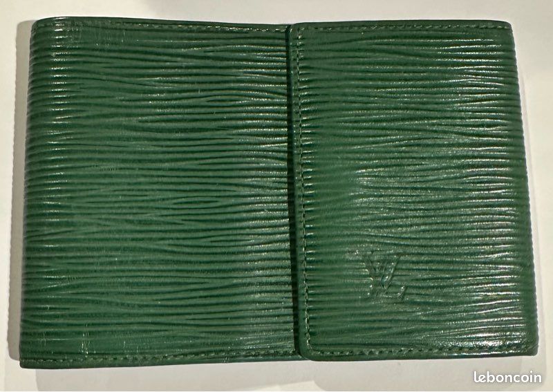 Porte-chéquiers Louis Vuitton cuir épi vert (image 1)