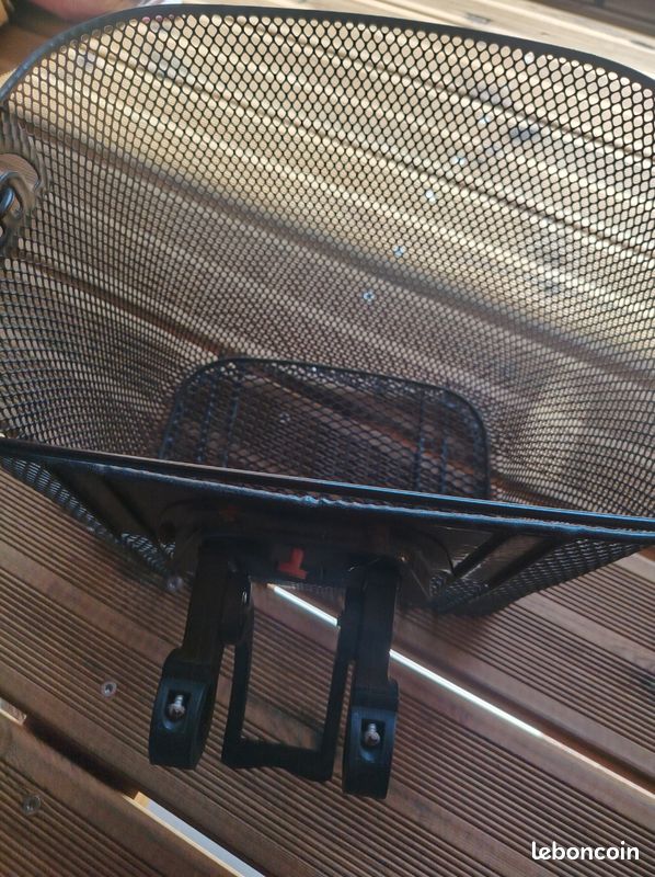 Panier pour vélo avec système d'attache (image 1)