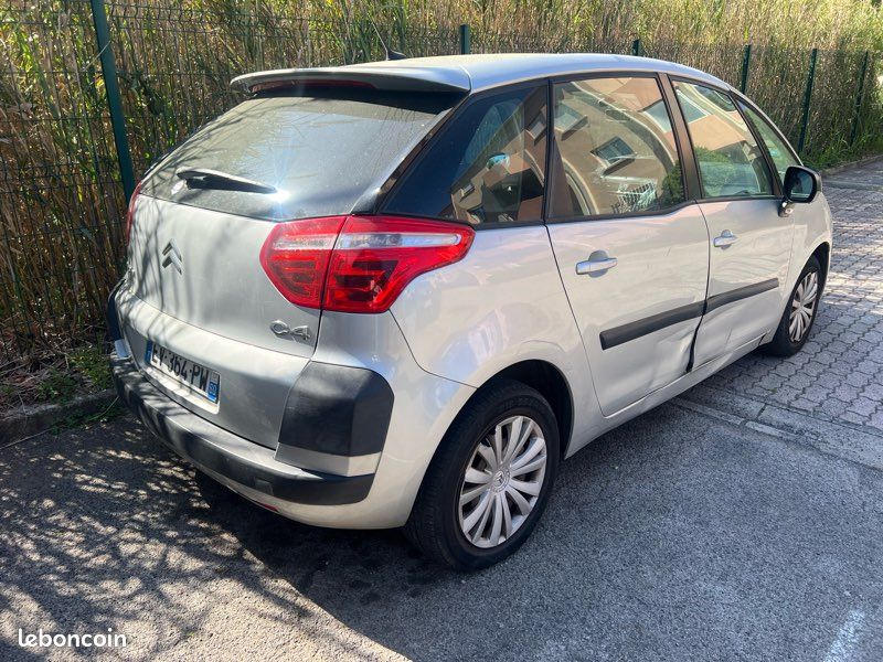 Citroen c4 Picasso 1.6 hdi 90cv pour pièce gage (image 2)