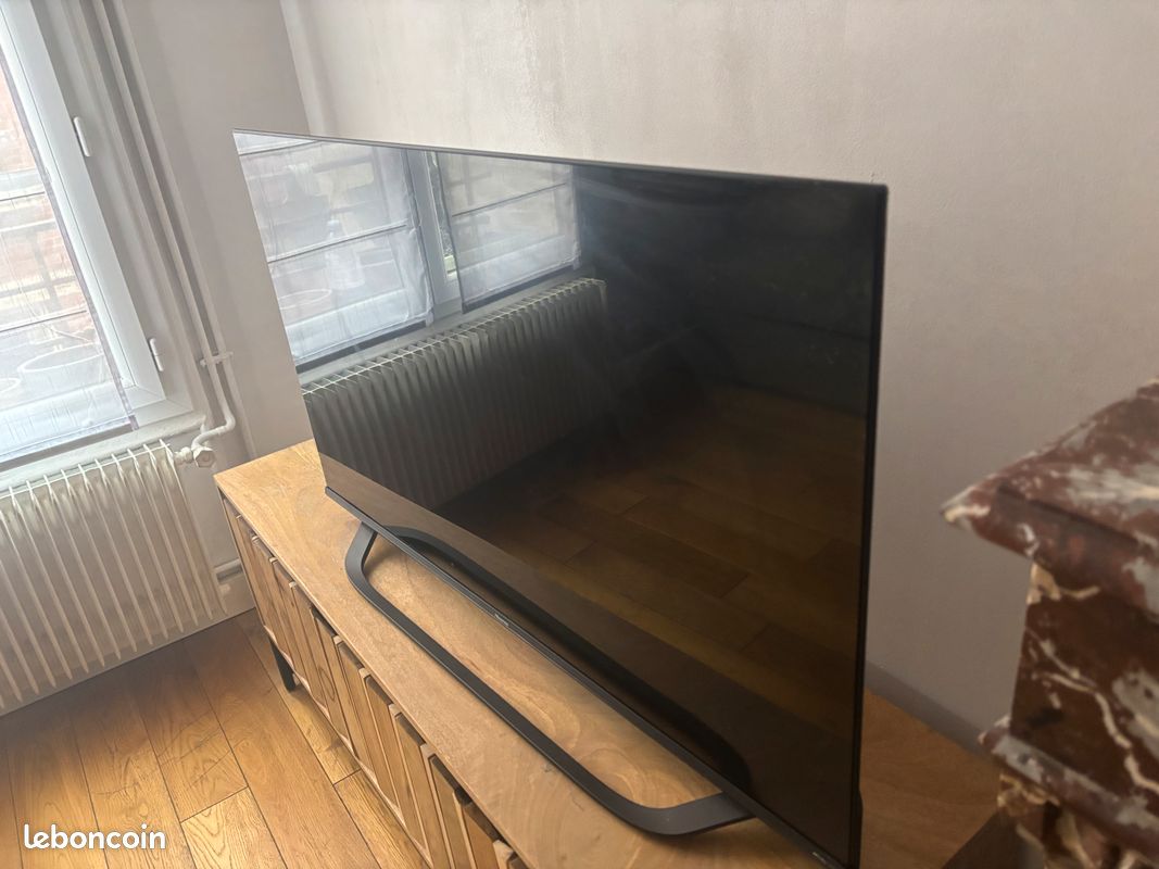 Tv hisense led 4K smart tv (image 2)