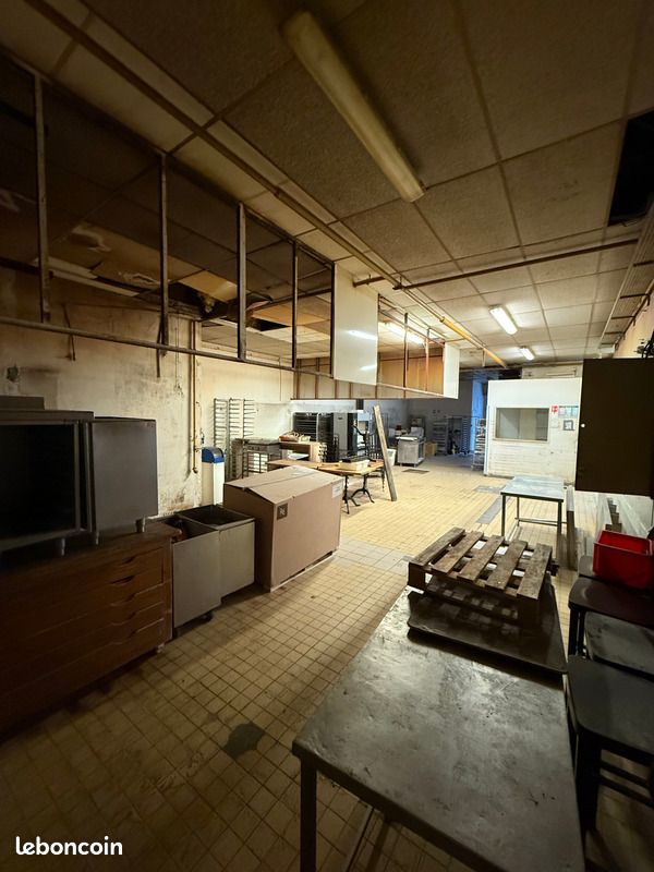 Local d'activité 426 m² (image 7)