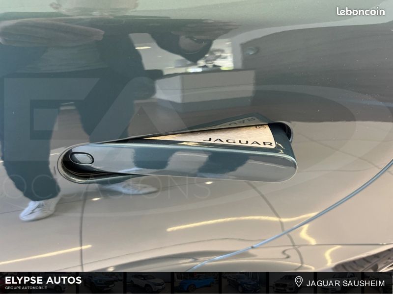 Jaguar F-Type Cabriolet 5.0 V8 Suralimenté 575ch R75 AWD BVA8 (image 24)