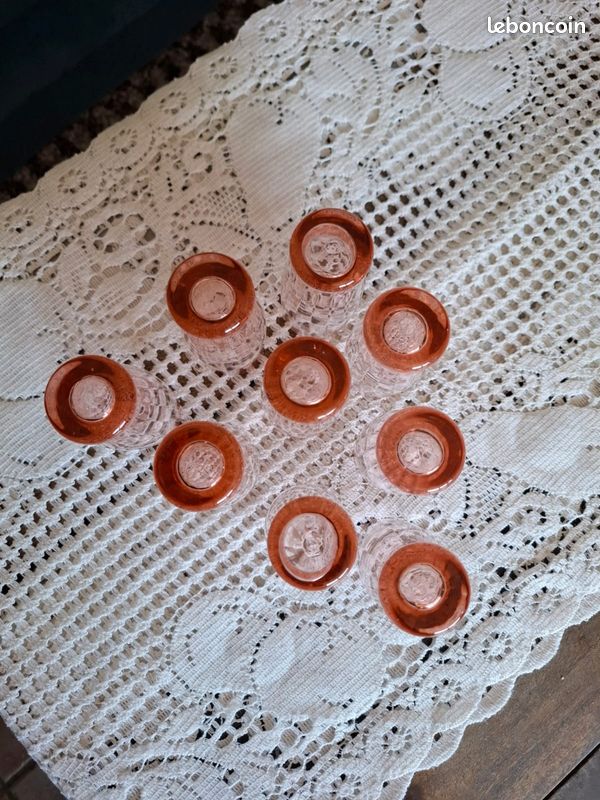 9 jolis verres à digestifs anciens en verre soufflé rose en excellent état (image 6)