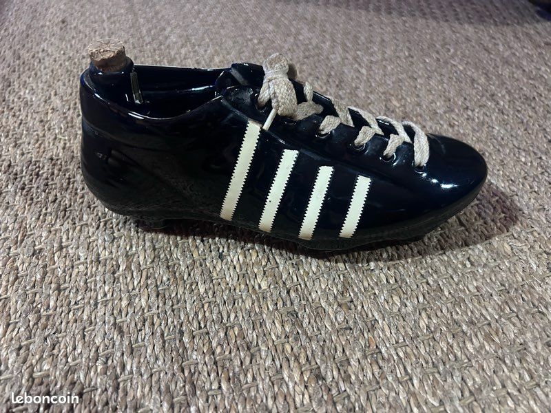 Bouteille chaussure de foot vintage (image 1)