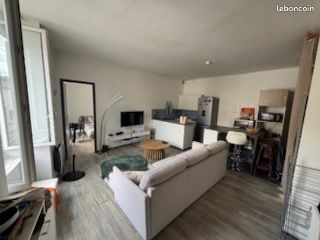 Appartement 2 pièces 42 m² · à Poitiers · 42 m² · 450 €