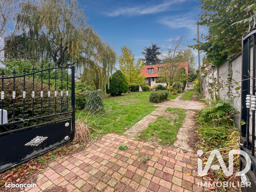Maison 5 pièces 113 m² · à Montfermeil · 113 m² · 320 000 €