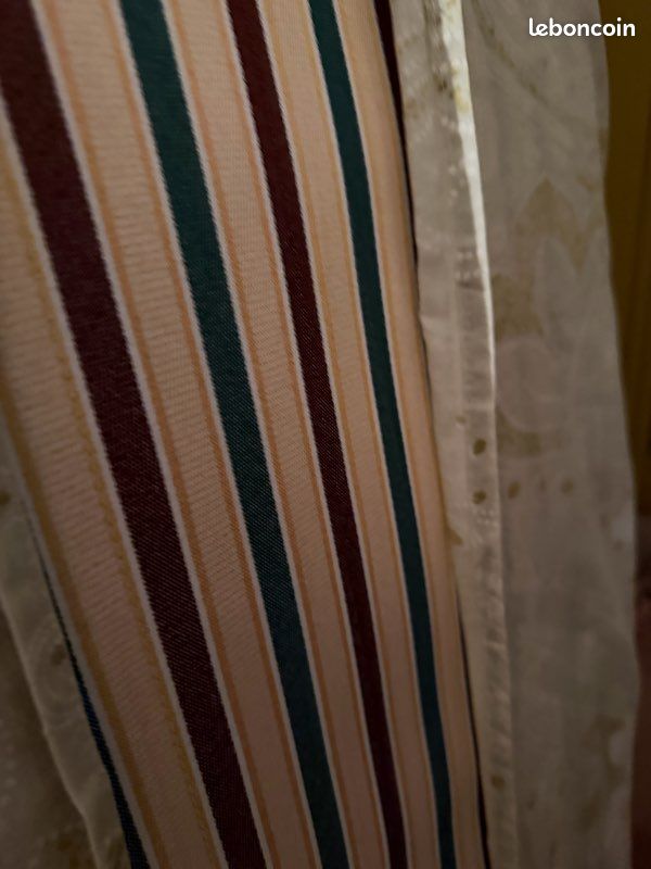 Banquette et mousse (image 1)