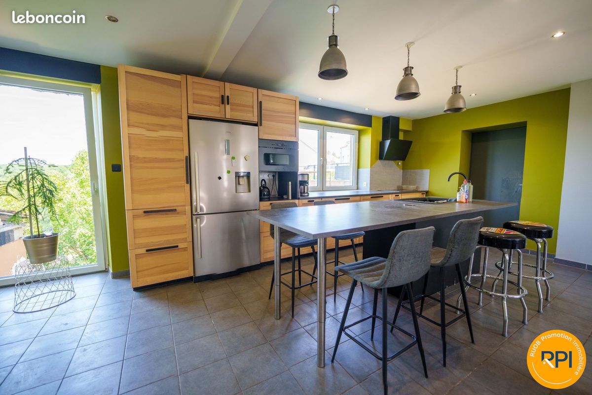 Maison 6 pièces 156 m² · à Œting · 156 m² · 214 000 €