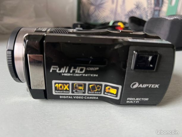Caméscope numérique Full HD Rotation 270° 1080P 16X - Rouge - Support