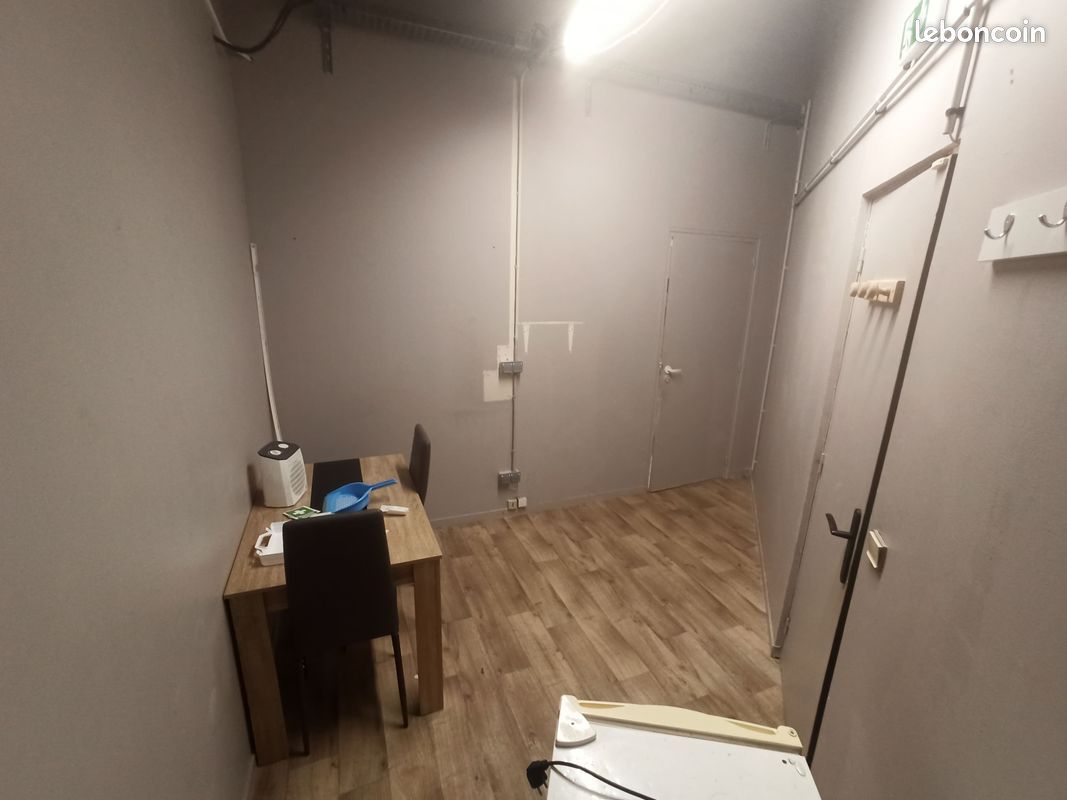 Local 436 m² Limoges (image 11)