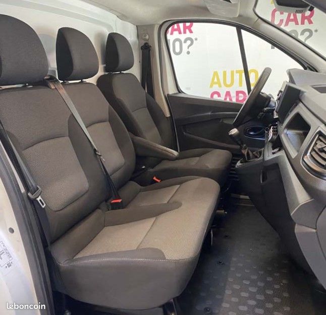 Renault Trafic 3 L2H1 2.0 BLUEDCI 130 CONFORT (image 8)