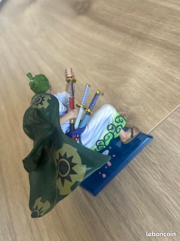 Figurine roronoa zoro (image 3)