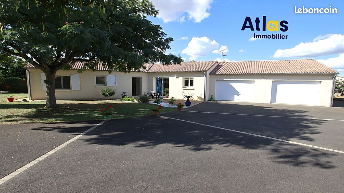 Maison 5 pièces 121 m² · à Vouillé · 121 m² · 299 500 €