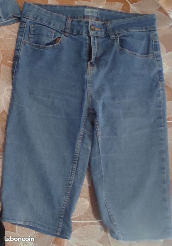 Short ou Pantacourts - Taille 38 (en lot ou à la pièce° (image 3)