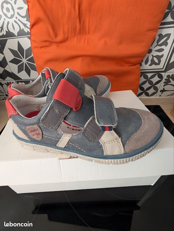 Sandales d'été mi fermes garçon. En tout cuir doux et souple. Taille 33. Neuf . Noël (image 9)