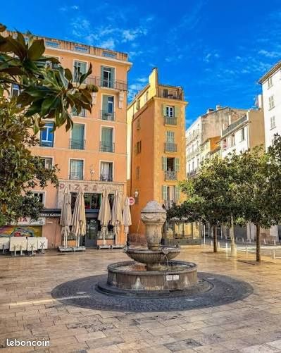 Appartement 3 pièces 125 m² · à Toulon · 125 m² · 225 000 €