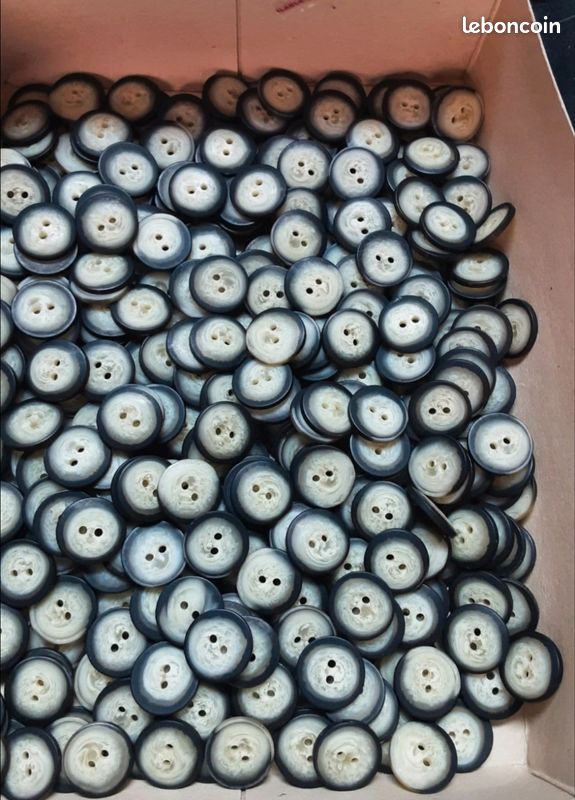 Lot De 50 Boutons Ronds Blancs Anciens - Diamètre 1 Cm, Idéal Pour Couture Et Création