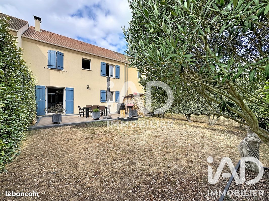 Maison 6 pièces 98 m² · à Vert-le-Petit · 98 m² · 305 000 €